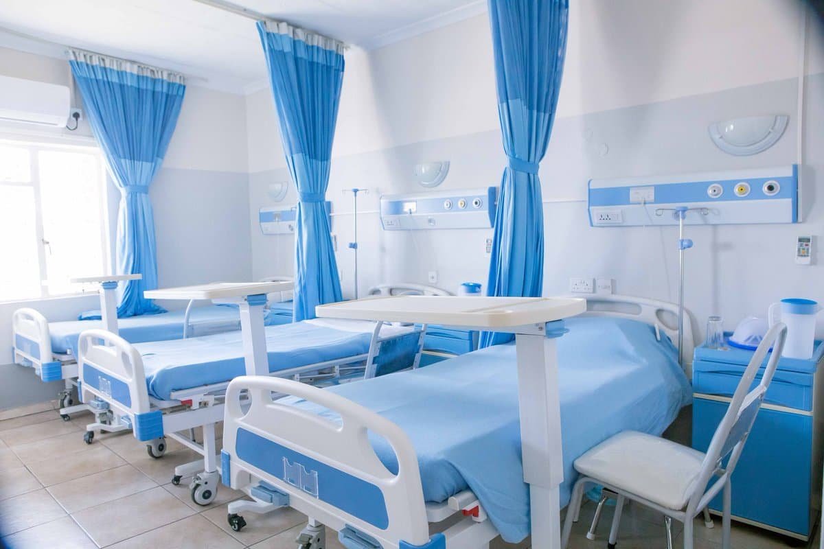 Hospital Bed Guide Pakistan | Hospital Store Pakistan